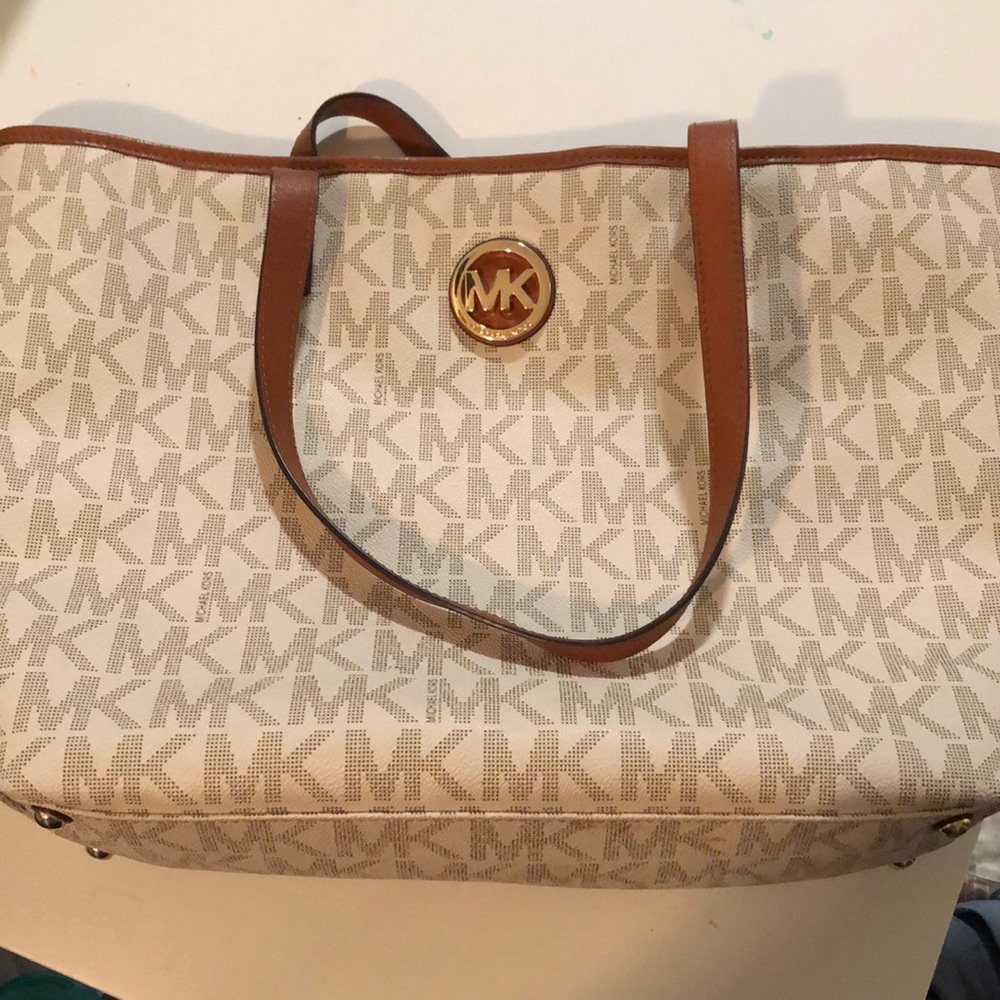 Authentic Michael Kors Tote